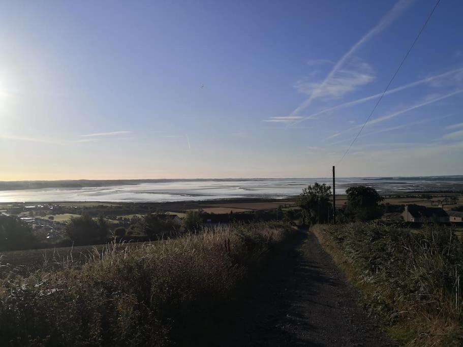 Converted Cattle Barn Overlooking Strangford Lough นิวทานาร์ดส์ ภายนอก รูปภาพ
