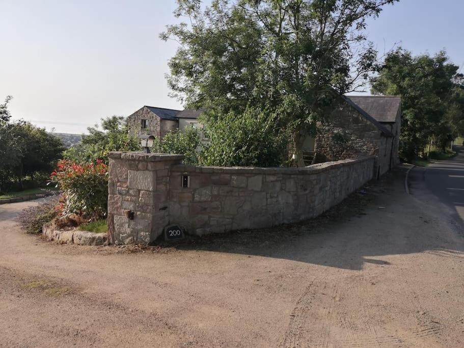Converted Cattle Barn Overlooking Strangford Lough นิวทานาร์ดส์ ภายนอก รูปภาพ